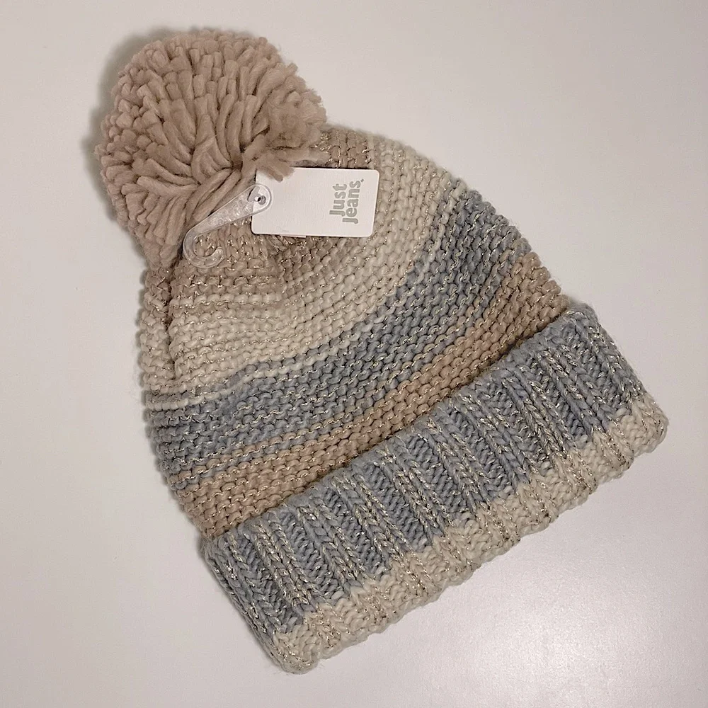 Perri Pom Beanie | NWT - Picture 3 of 9